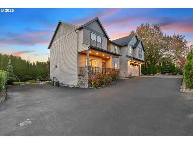 $850,000 | 14287 Southeast Willett Drive, Happy Valley, OR 97086