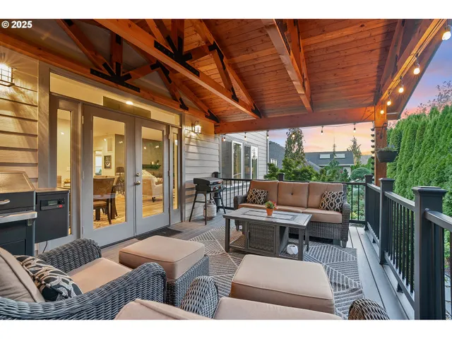 $850,000 | 14287 Southeast Willett Drive, Happy Valley, OR 97086