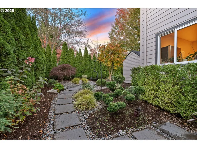 $850,000 | 14287 Southeast Willett Drive, Happy Valley, OR 97086