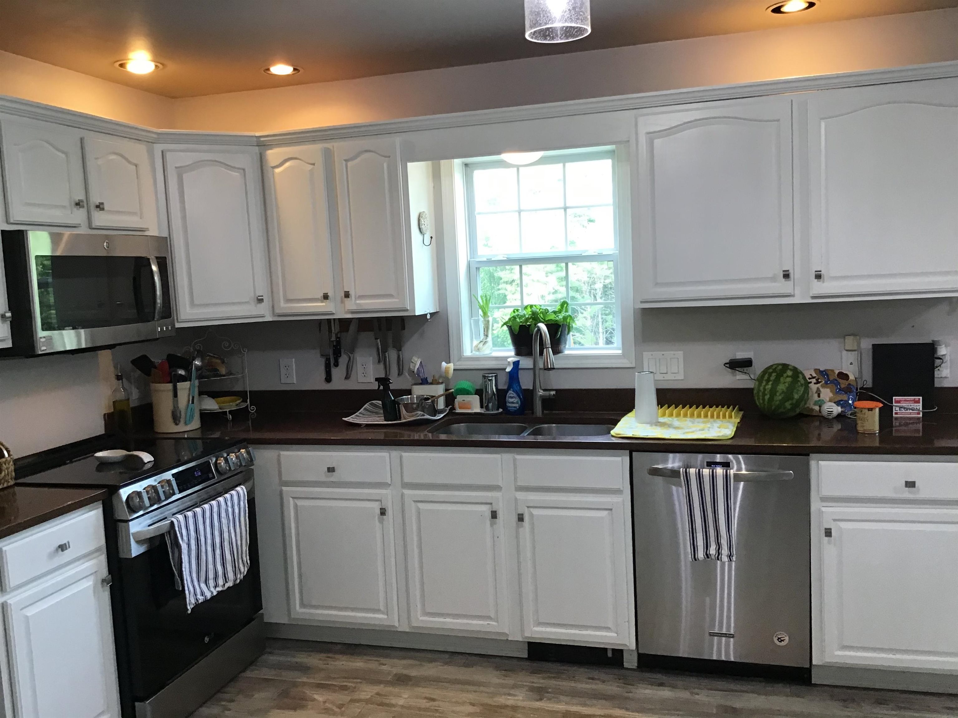1685 Bliss Road Hartford, VT 05001 - Photo 18 of 40 Gallery Image 18