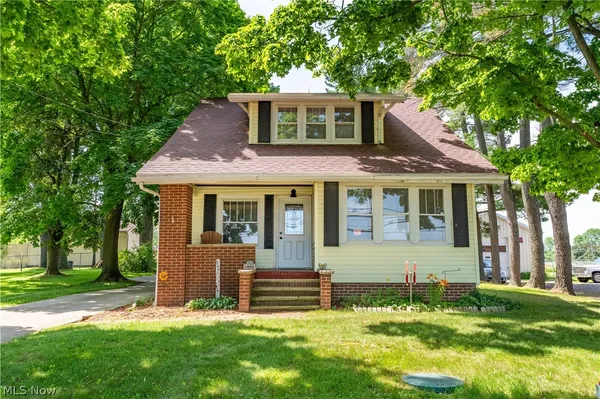 $149,900 | 13134 Lincoln Way West, Massillon, OH 44647