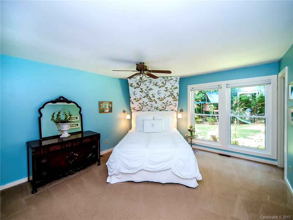 9061 Tulagi Court Tega Cay, SC 29708 - Photo 12 of 24 Gallery Image 12