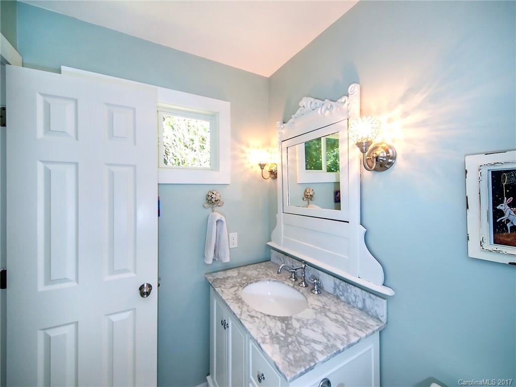 9061 Tulagi Court Tega Cay, SC 29708 - Photo 14 of 24 Gallery Image 14