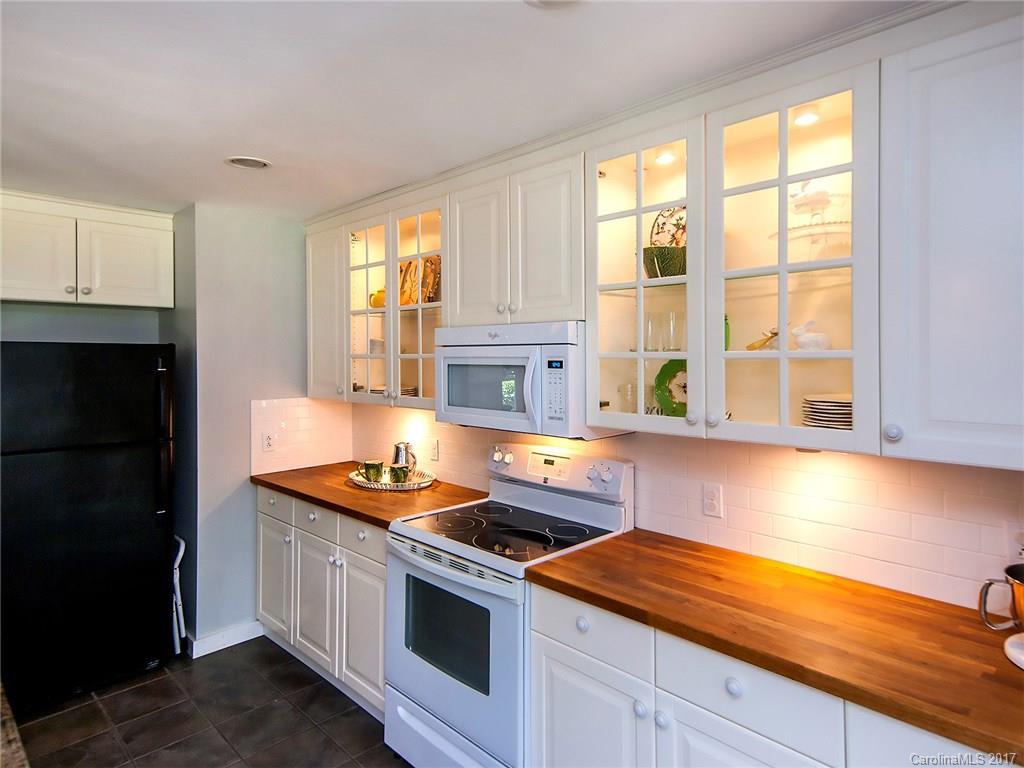 9061 Tulagi Court Tega Cay, SC 29708 - Photo 9 of 24 Gallery Image 9