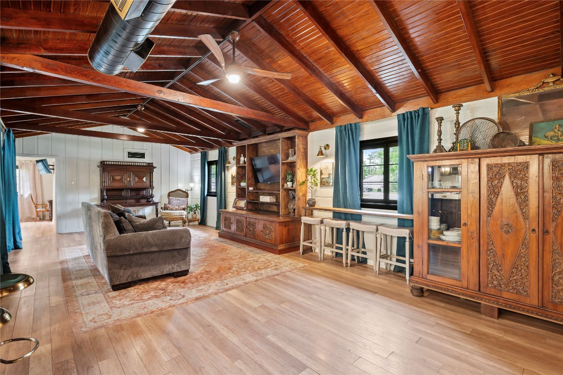 1908 Deats Road Dickinson, TX 77539 - Photo 13 of 41 Beautiful and spacious living room area with high ceilings.