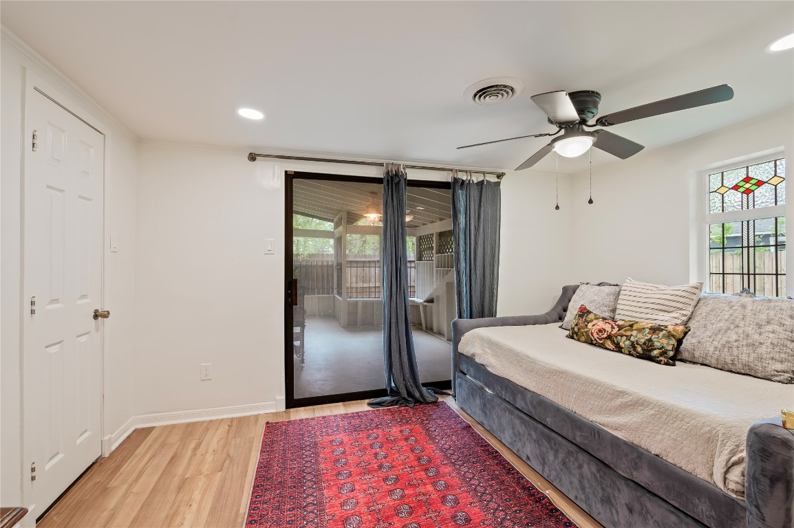 1908 Deats Road Dickinson, TX 77539 - Photo 24 of 41 Another large bedroom with private patio.