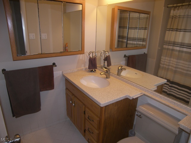 5731 Som Center Road, Unit 2 Solon, OH 44139 - Photo 7 of 10 Gallery Image 7