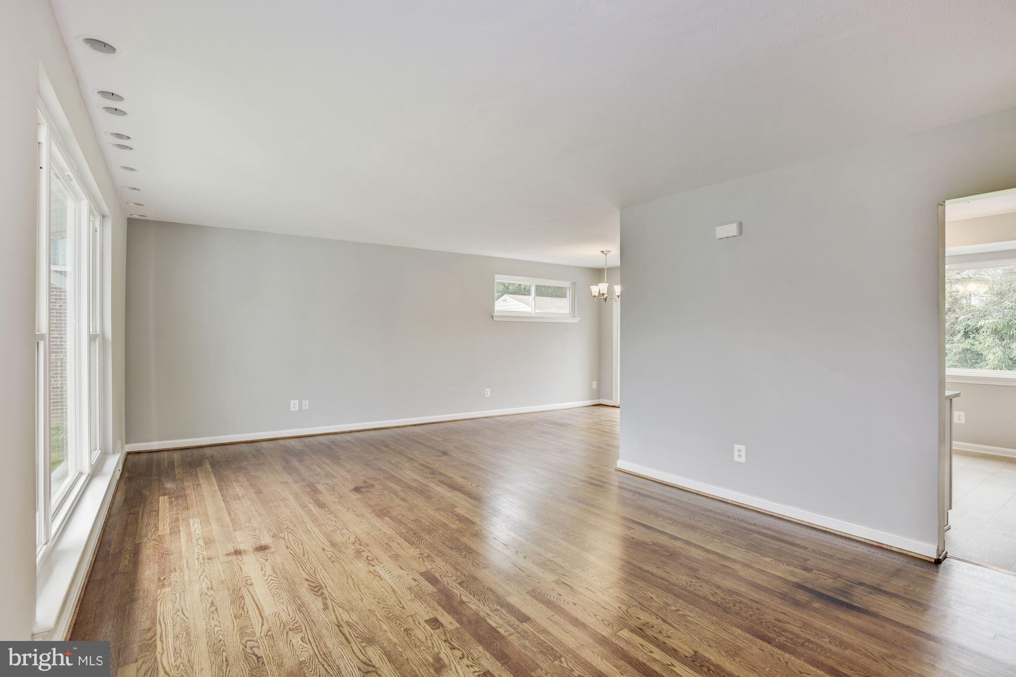 7110 Adelphi Road Hyattsville, MD 20782 - Photo 2 of 27 Living Room