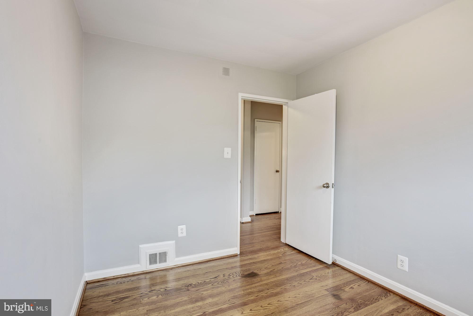 7110 Adelphi Road Hyattsville, MD 20782 - Photo 15 of 27 Bedroom