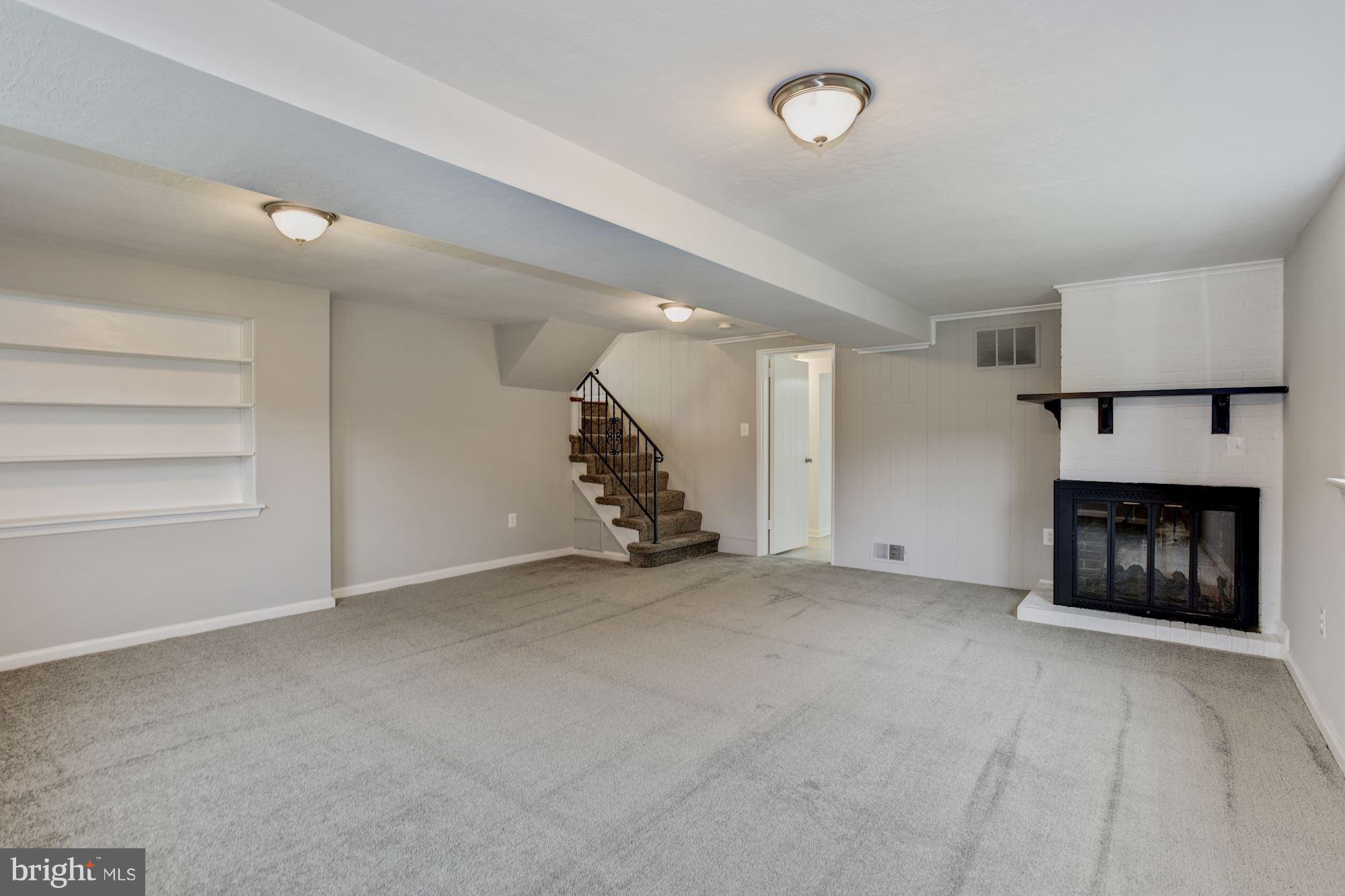 7110 Adelphi Road Hyattsville, MD 20782 - Photo 20 of 27 Family Room