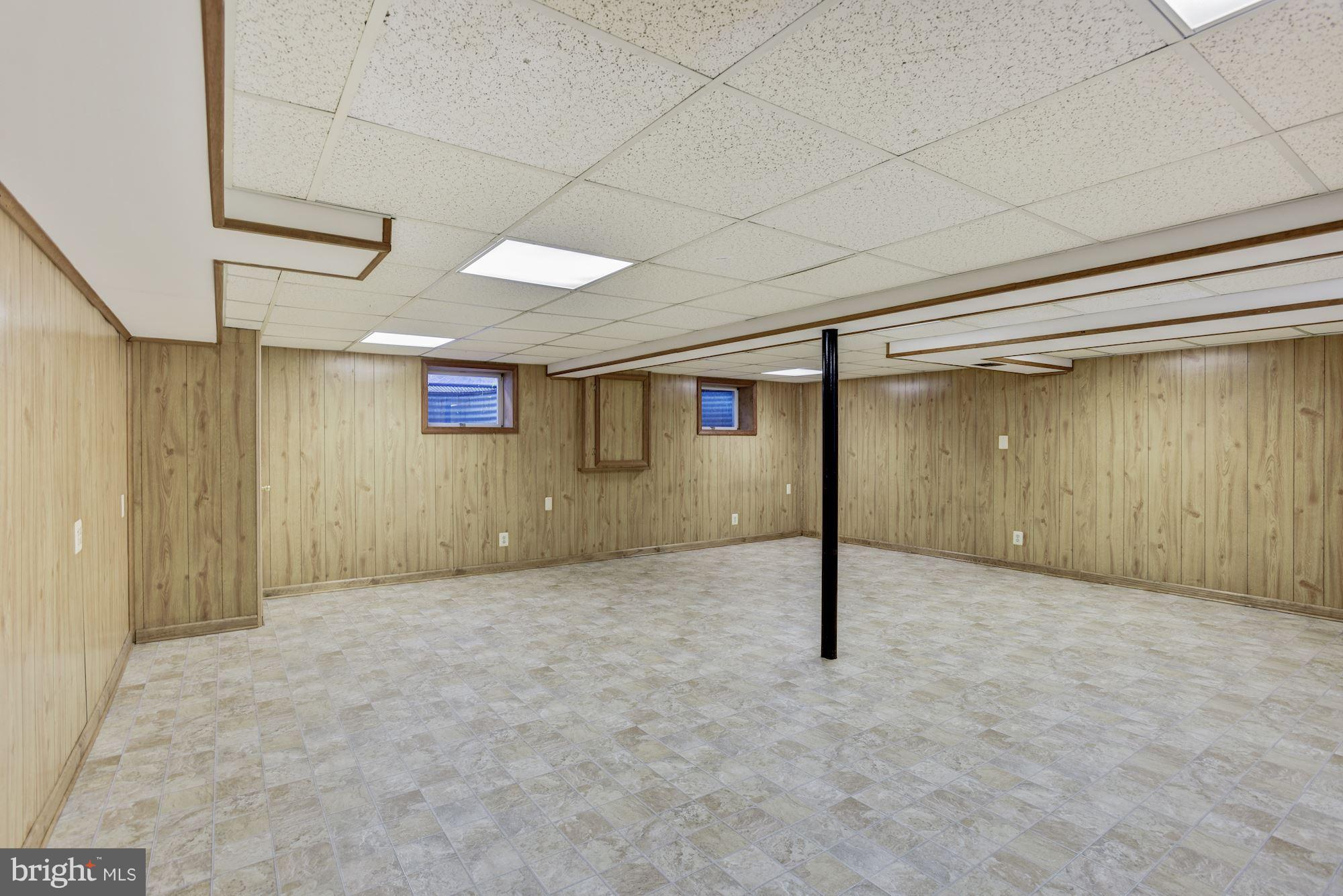 7110 Adelphi Road Hyattsville, MD 20782 - Photo 23 of 27 Recreation Room