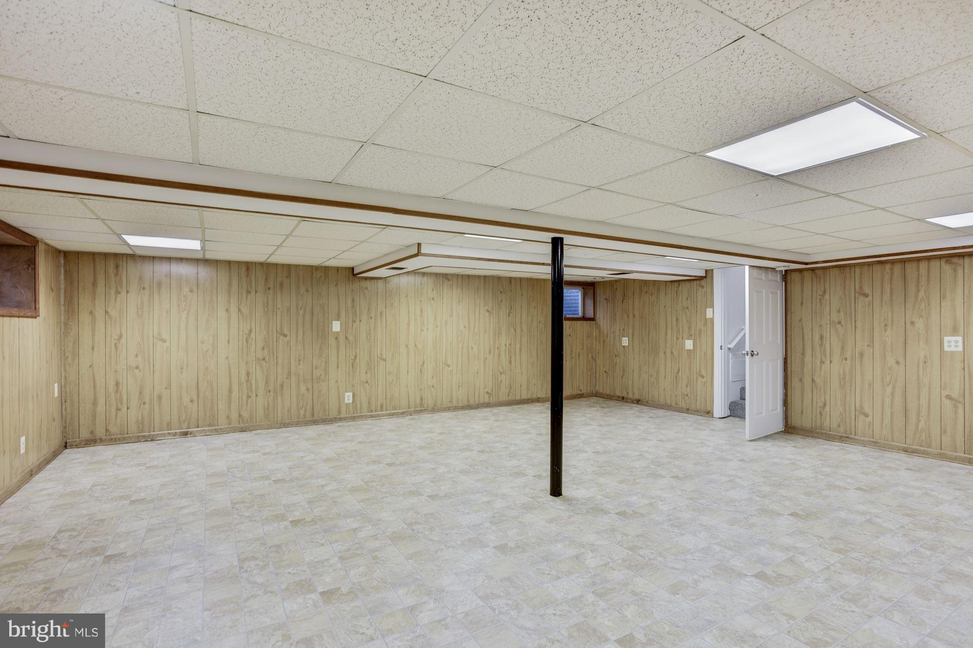7110 Adelphi Road Hyattsville, MD 20782 - Photo 24 of 27 Recreation Room