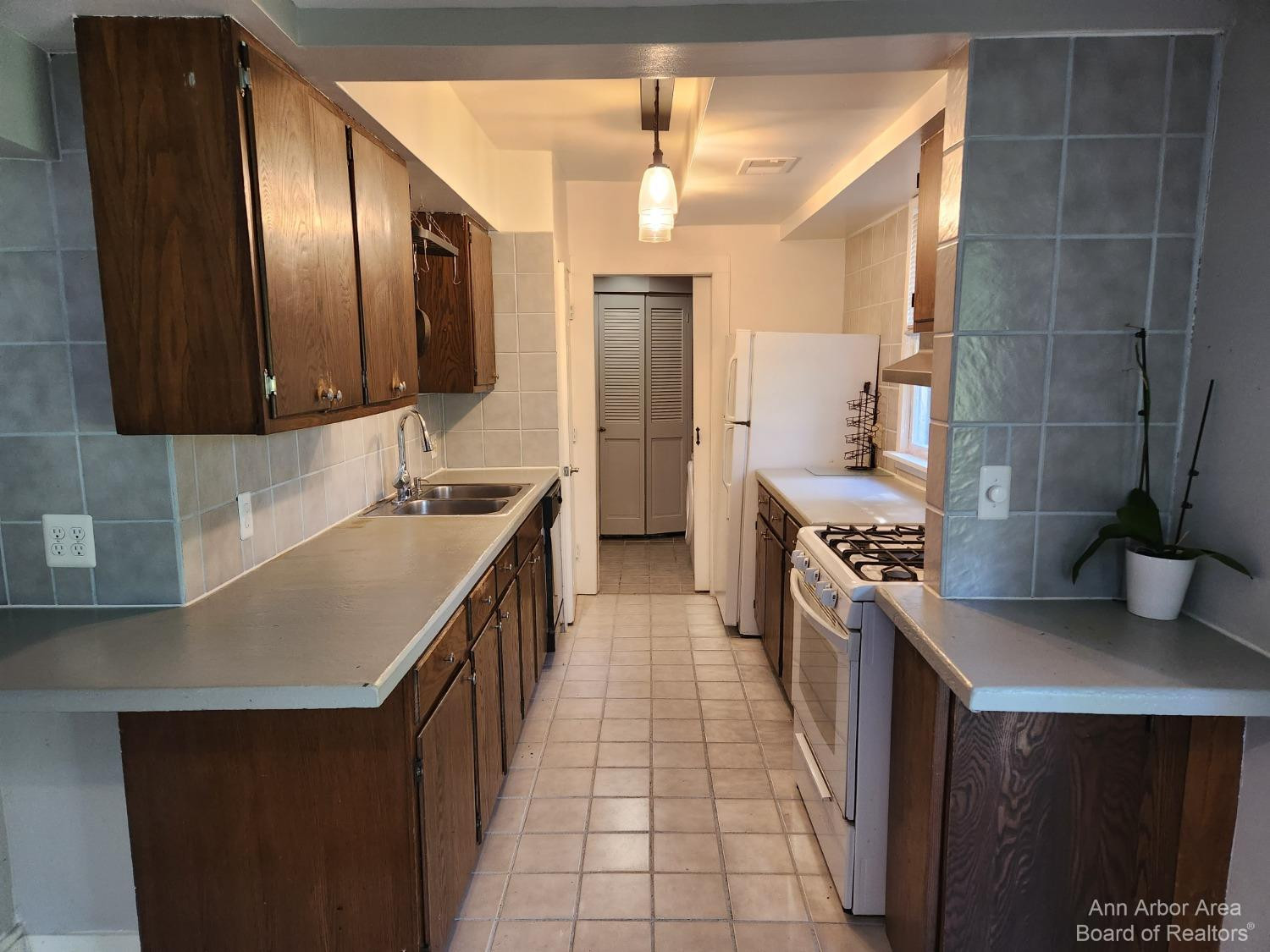 12150 Whittaker Road Milan, MI 48160 - Photo 10 of 43 Photo 10