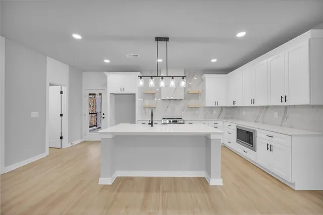 $384,000 | 124 Lyman Avenue, Duncan, SC 29334