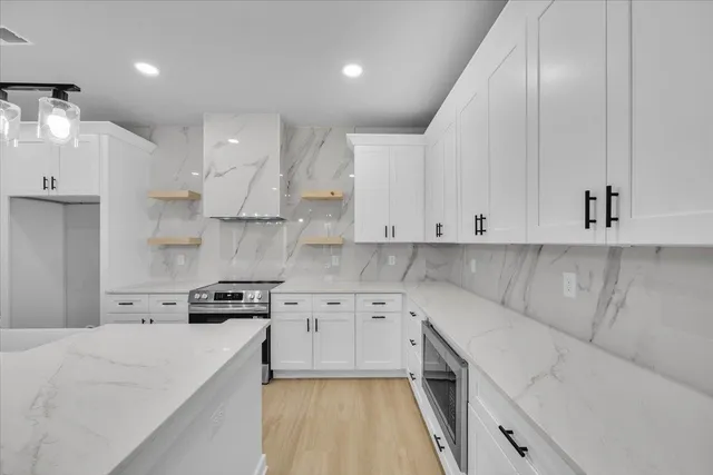 $384,000 | 124 Lyman Avenue, Duncan, SC 29334