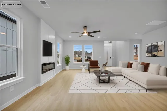 $384,000 | 124 Lyman Avenue, Duncan, SC 29334