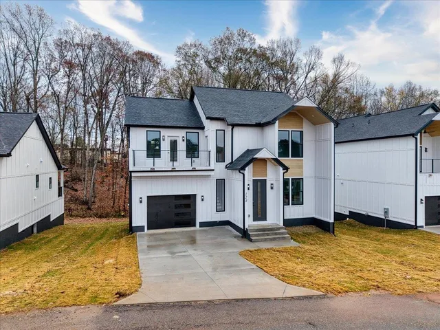 $384,000 | 124 Lyman Avenue, Duncan, SC 29334