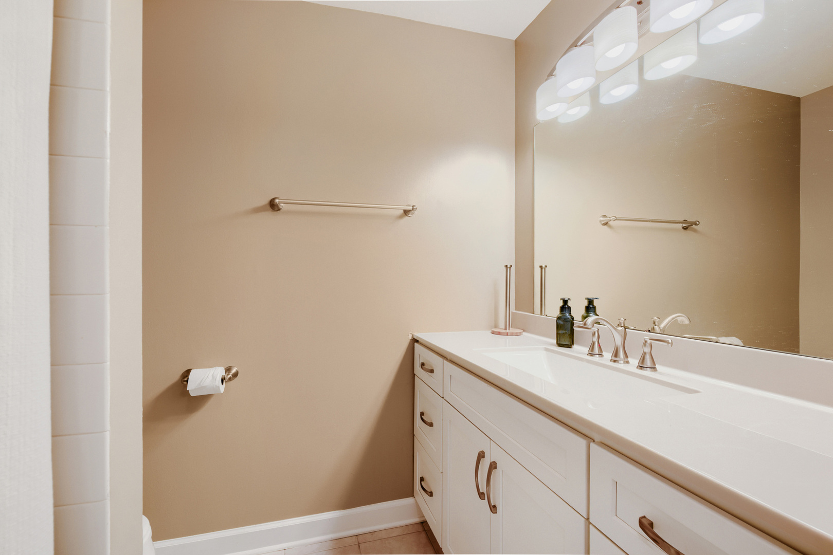2311 183rd Street, Unit 308 Homewood, IL 60430 - Photo 11 of 16