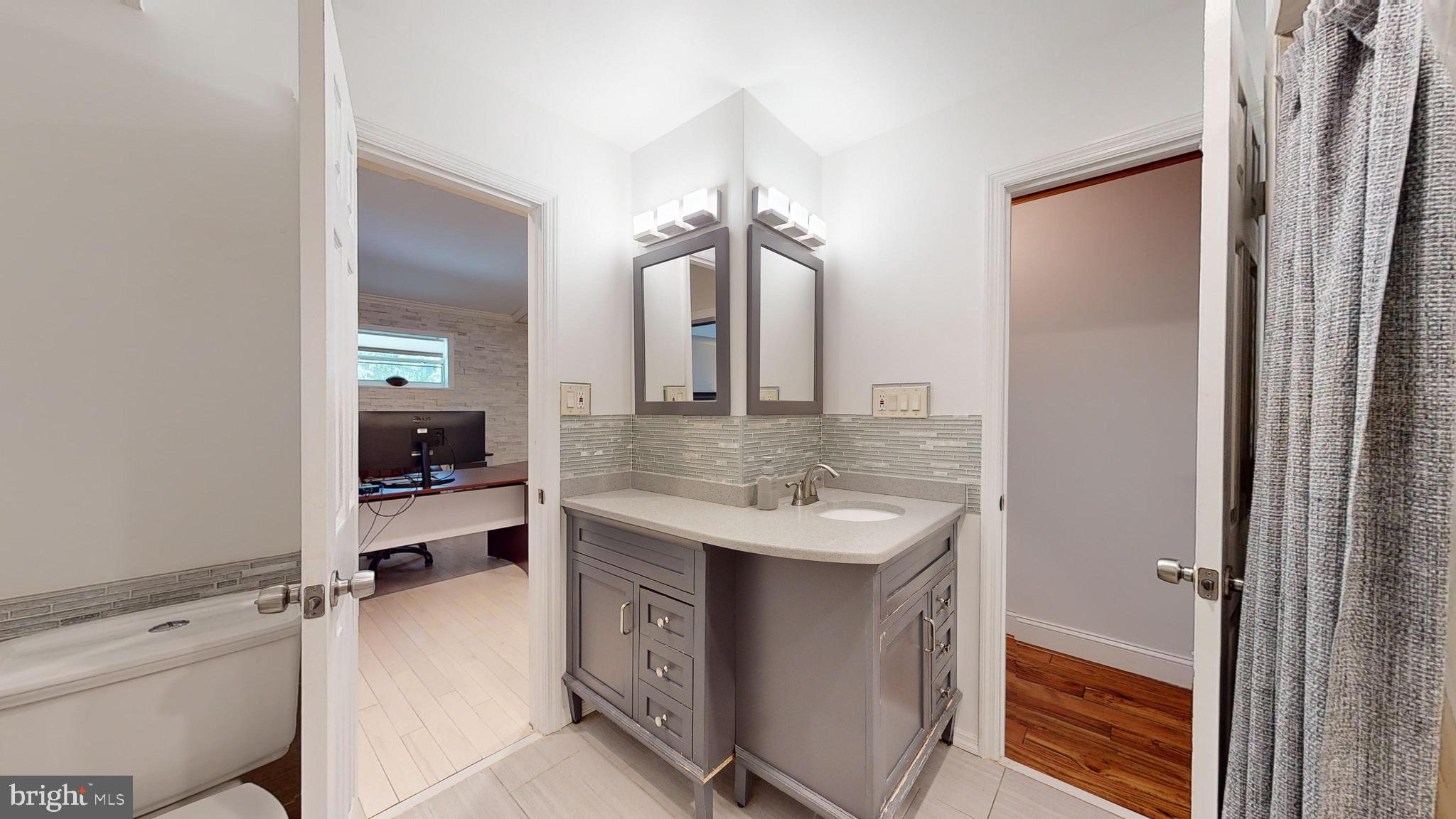 1424 Stokes Road Medford, NJ 08055 - Photo 40 of 76 Upstaird Full Bathroom