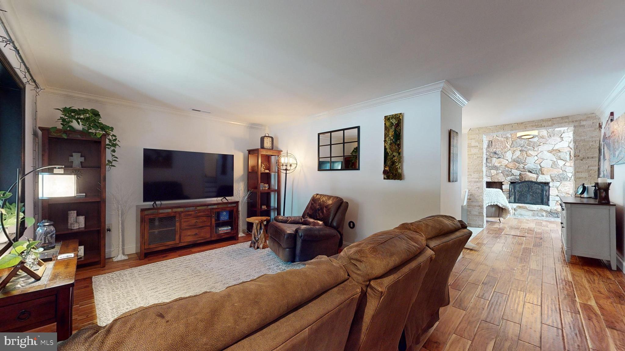 1424 Stokes Road Medford, NJ 08055 - Photo 5 of 76 Living Room