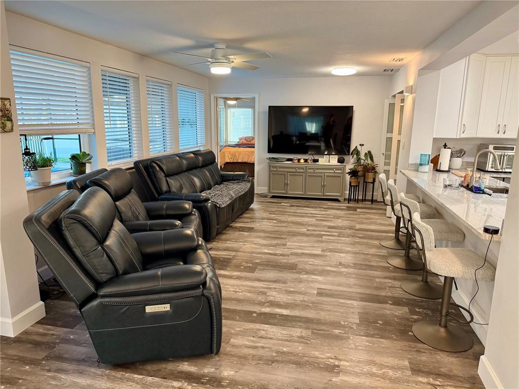 5524 Leeward Lane New Port Richey, FL 34652 - Photo 3 of 60