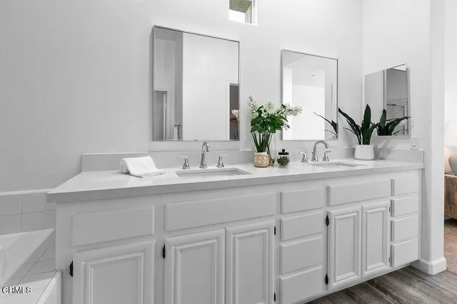 a close view of light board with wooden floor