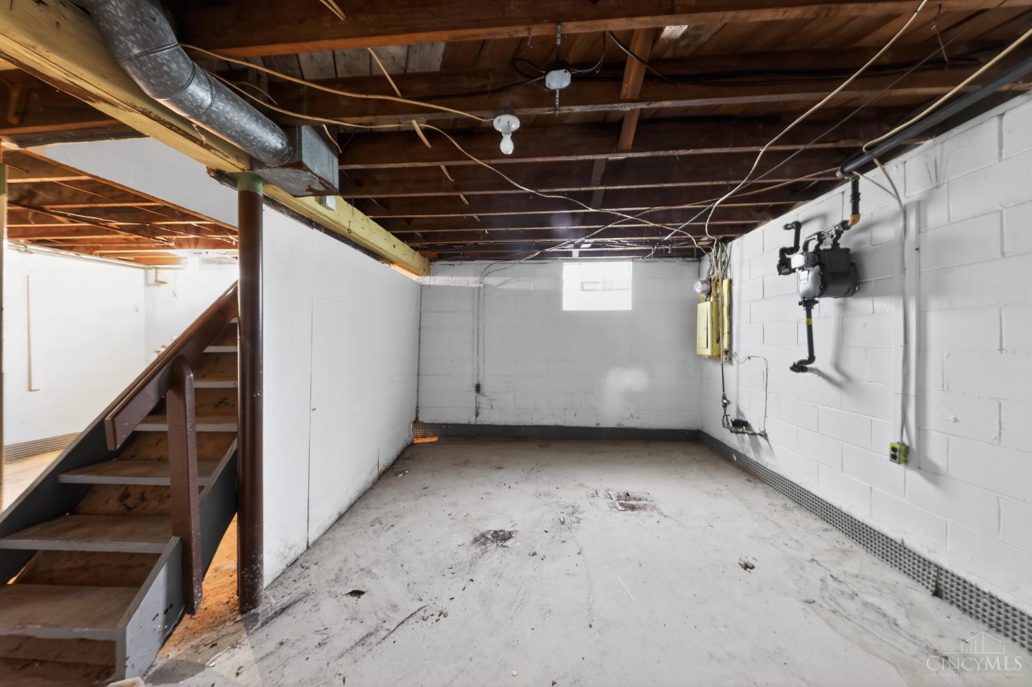 218 Ridgeway Road Cincinnati, OH 45216 - Photo 29 of 30