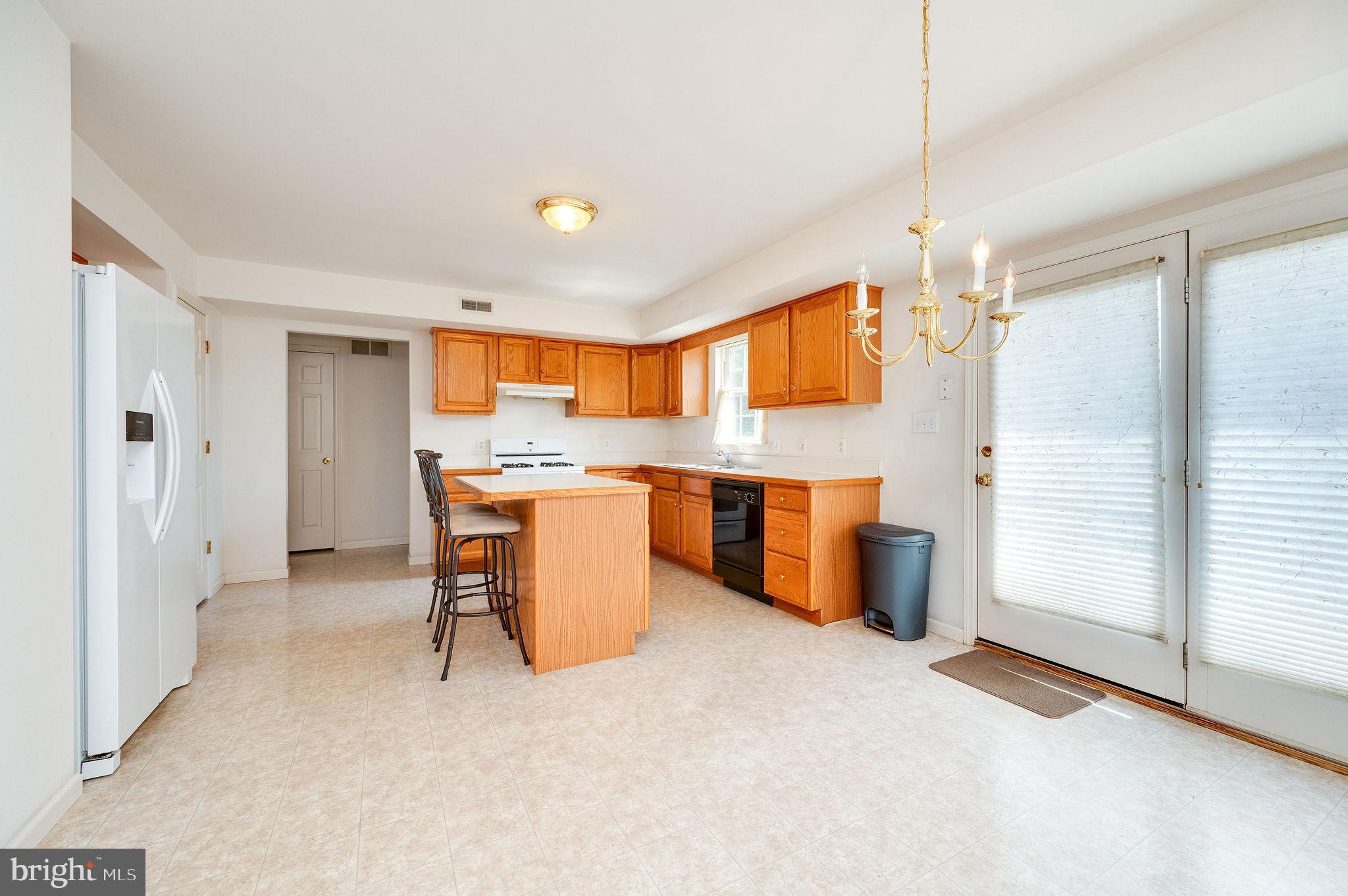 4560 Hillside Road Reading, PA 19606 - Photo 11 of 40 Gallery Image 11