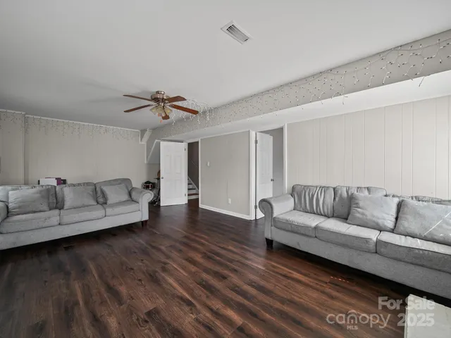 $418,000 | 7335 Meadowdale Lane, Charlotte, NC 28212