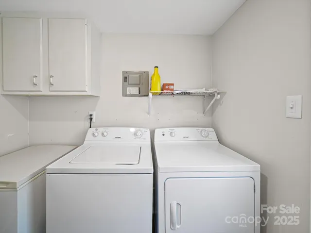 $418,000 | 7335 Meadowdale Lane, Charlotte, NC 28212