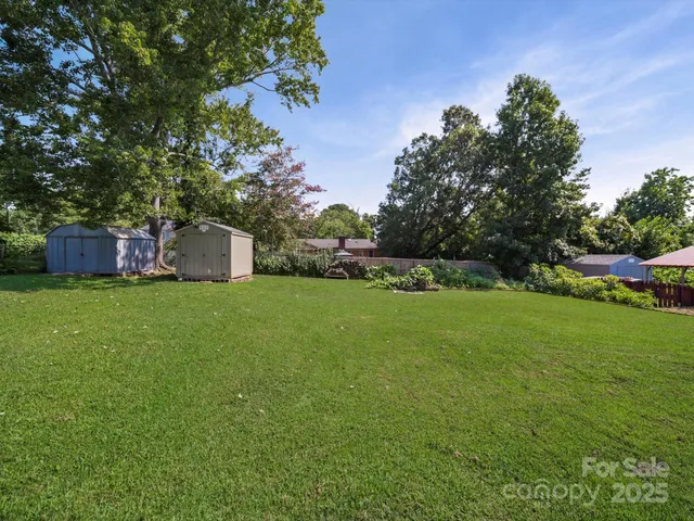 $418,000 | 7335 Meadowdale Lane, Charlotte, NC 28212