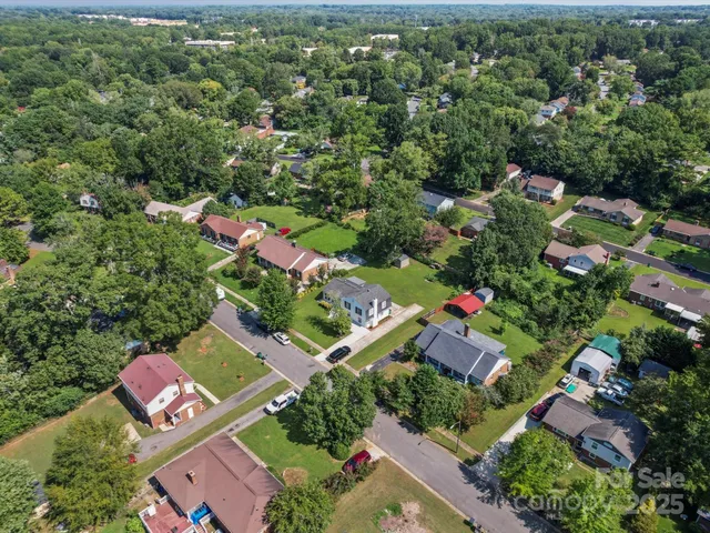 $418,000 | 7335 Meadowdale Lane, Charlotte, NC 28212
