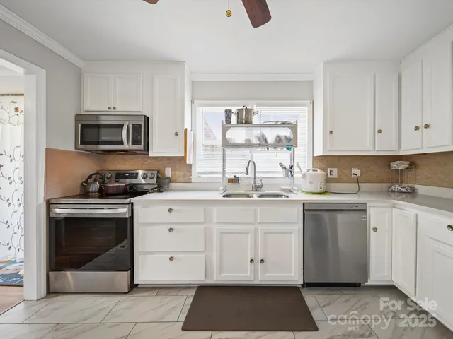 $418,000 | 7335 Meadowdale Lane, Charlotte, NC 28212