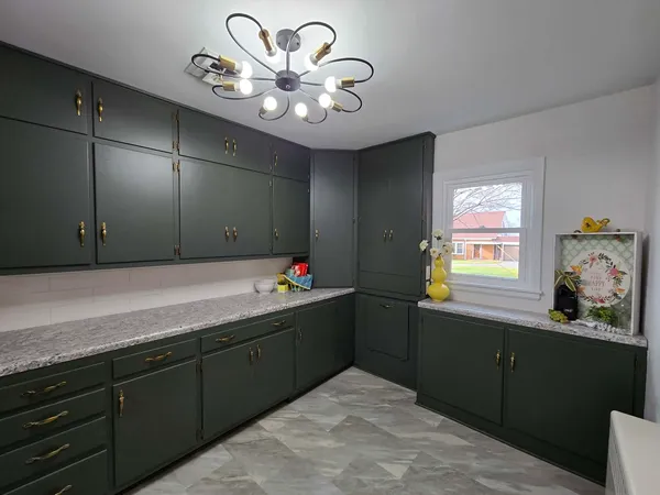 $299,900 | 14652 North Il Highway, Mount Vernon, IL 62864