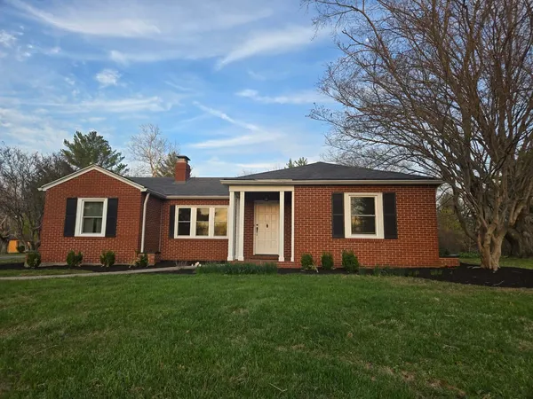 $299,900 | 14652 North Il Highway, Mount Vernon, IL 62864