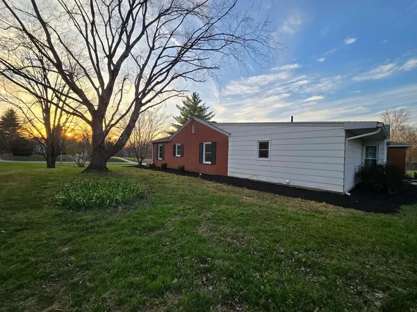 $299,900 | 14652 North Il Highway, Mount Vernon, IL 62864