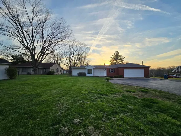 $299,900 | 14652 North Il Highway, Mount Vernon, IL 62864