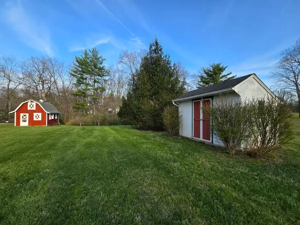 $299,900 | 14652 North Il Highway, Mount Vernon, IL 62864
