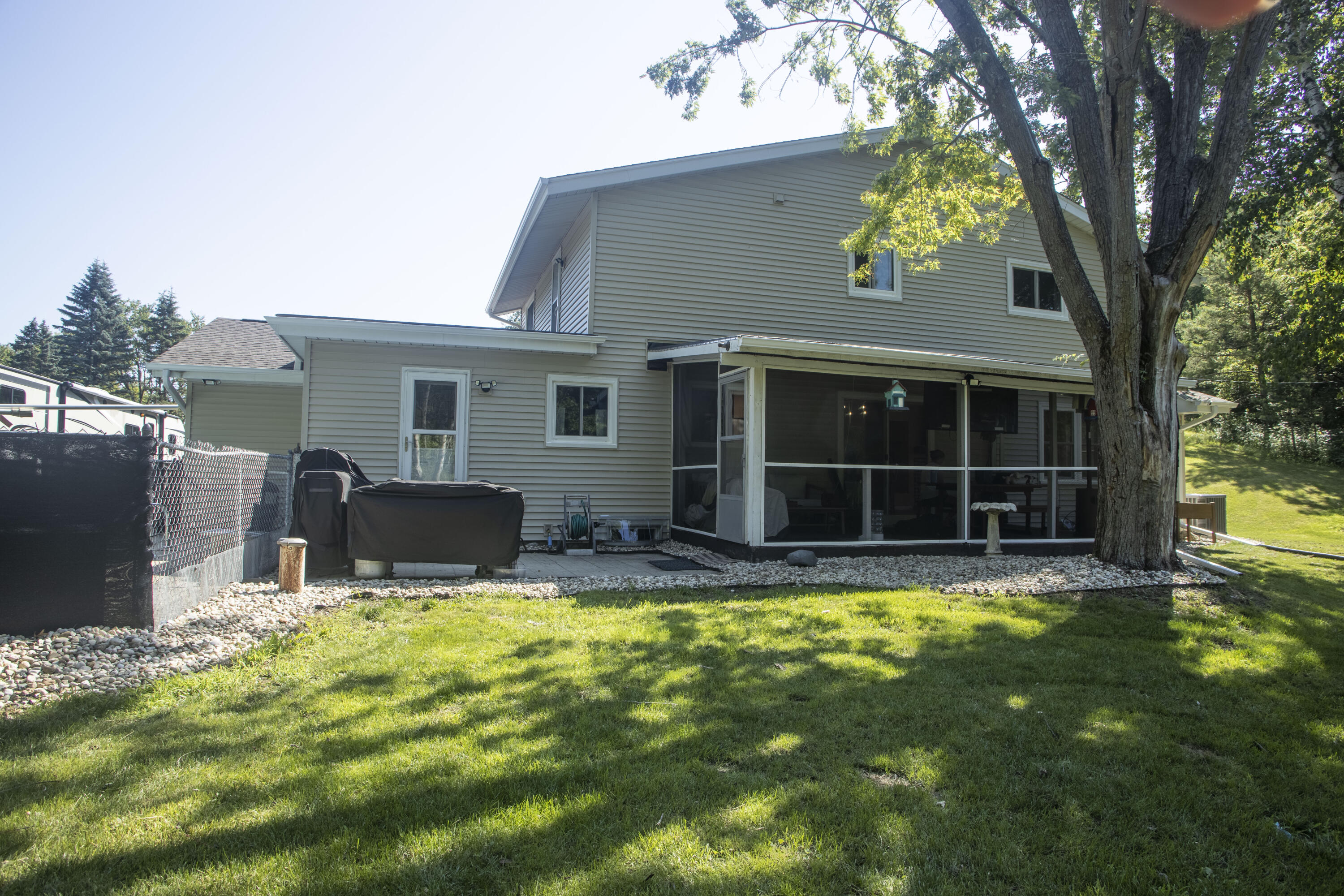 W305s6790 County Rd I Mukwonago, WI 53149 - Photo 5 of 42 P8