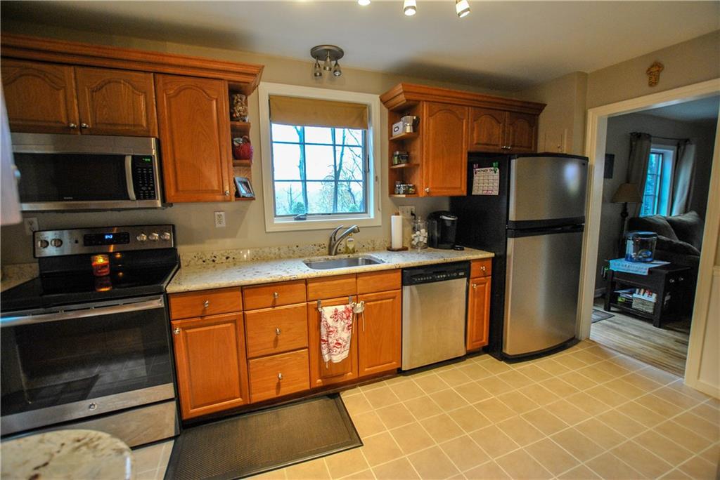 203 Overdale Road Pittsburgh, PA 15221 - Photo 7 of 23 Gallery Image 7