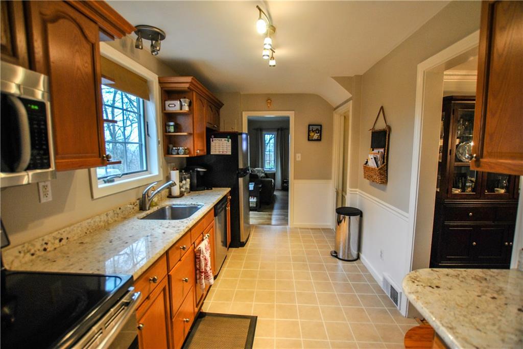 203 Overdale Road Pittsburgh, PA 15221 - Photo 9 of 23 Gallery Image 9