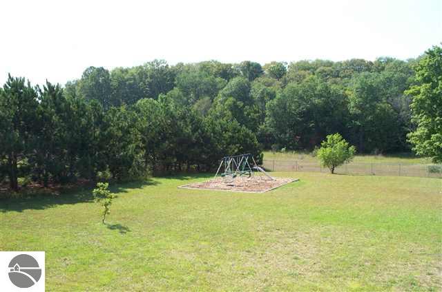 1207 Rasho Road Traverse City, MI 49696 - Photo 4 of 15 1714621-3.JPG