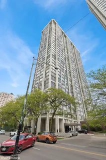 $299,000 | 5455 North Sheridan Road, Unit 1601, Chicago, IL 60640