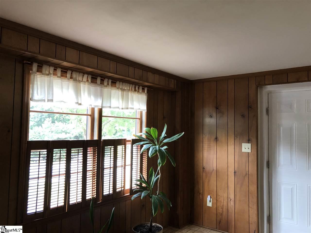 509 Tryon Street Greer, SC 29651 - Photo 20 of 34