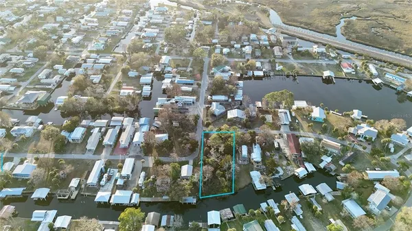 a view of residential houses with outdoor space