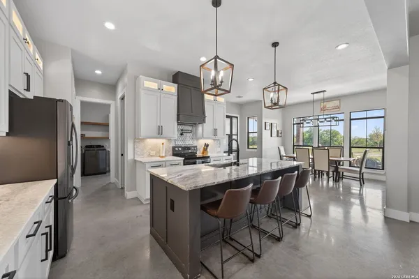 $797,500 | 2493 County Road 4713, La Coste, TX 78039