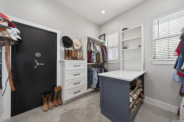 $797,500 | 2493 County Road 4713, La Coste, TX 78039