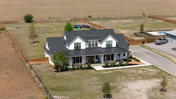 $797,500 | 2493 County Road 4713, La Coste, TX 78039