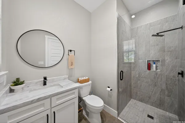 $797,500 | 2493 County Road 4713, La Coste, TX 78039