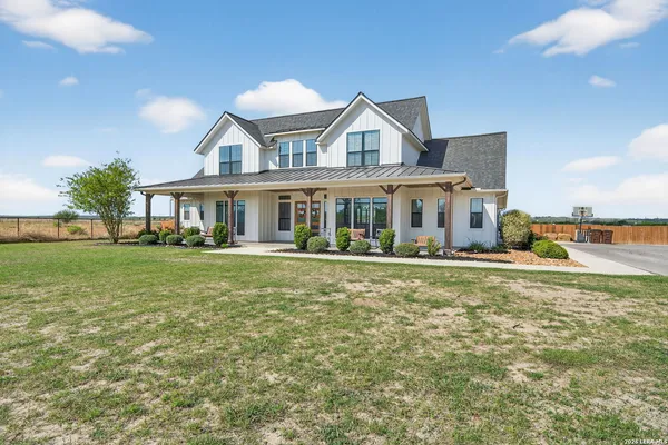 $797,500 | 2493 County Road 4713, La Coste, TX 78039